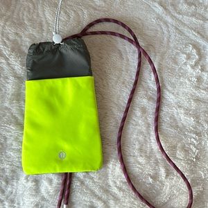 Lululemon crossbody pouch new ! No tags